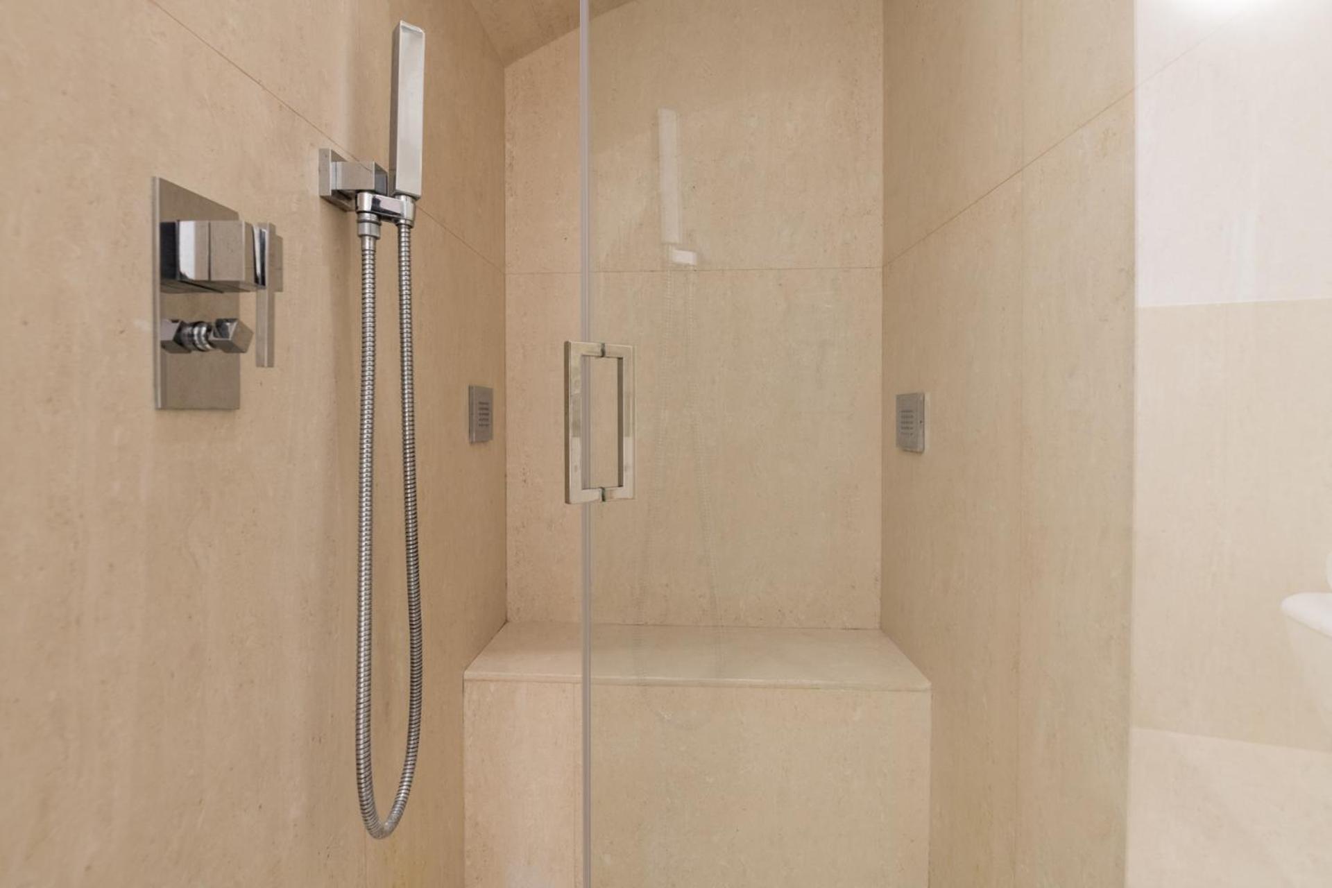 Riccardo Luxury Apartment Bari Exteriör bild