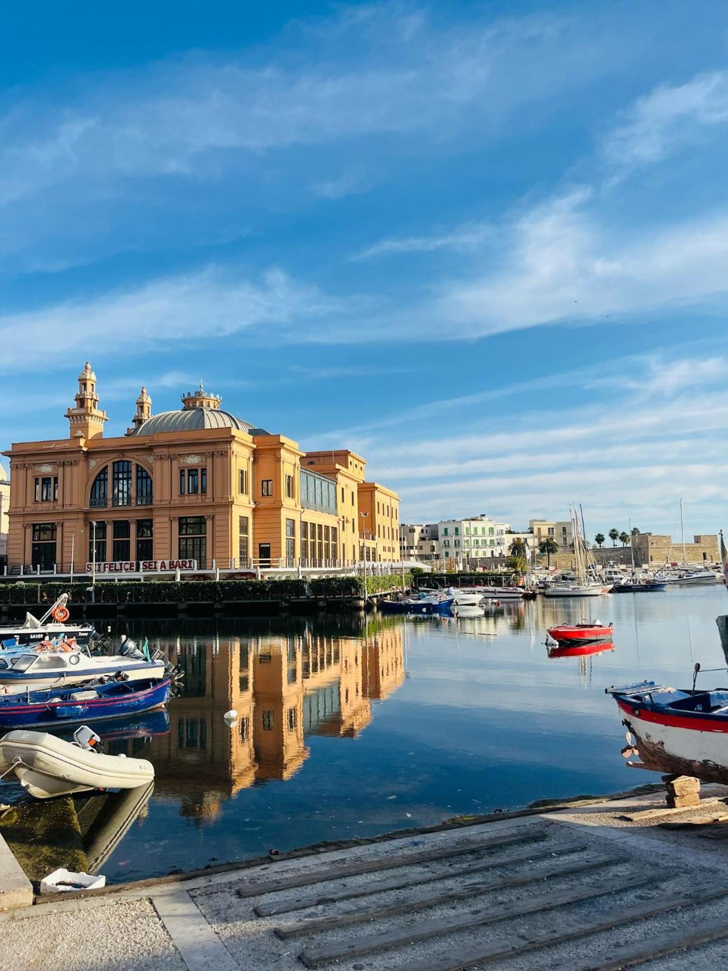 Riccardo Luxury Apartment Bari Exteriör bild
